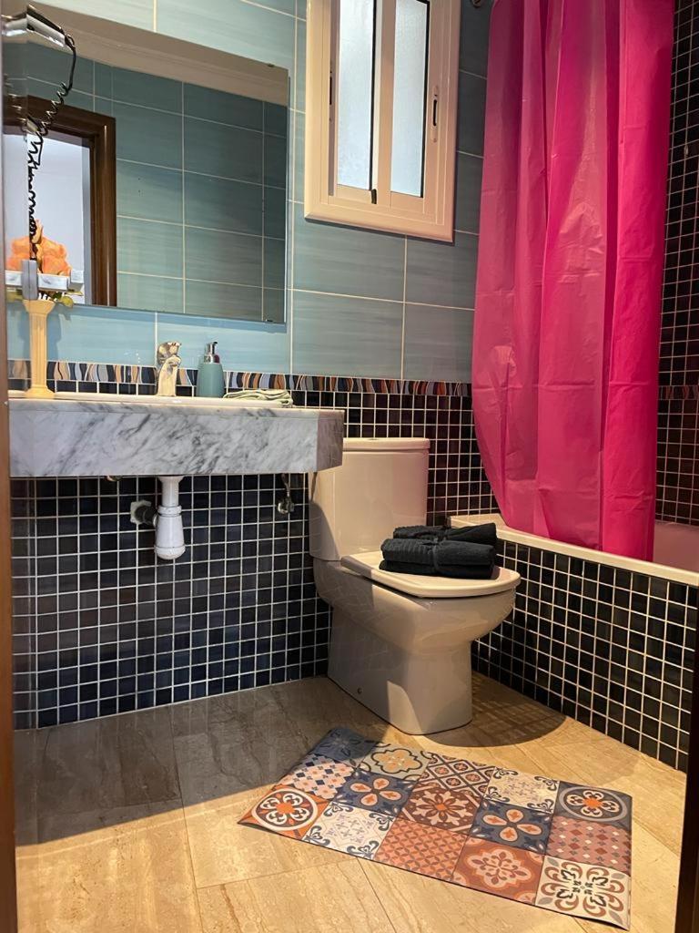 By La Rambla Rooms Barcelona Bagian luar foto