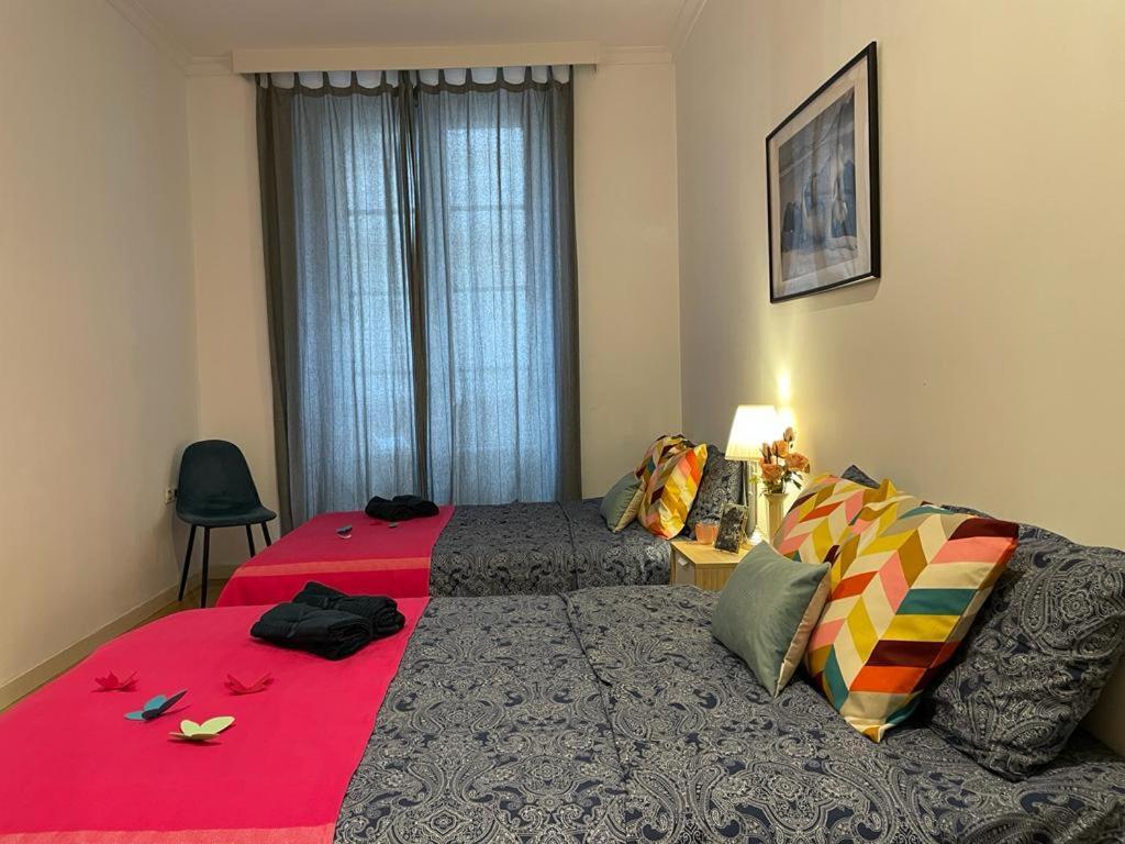 By La Rambla Rooms Barcelona Bagian luar foto