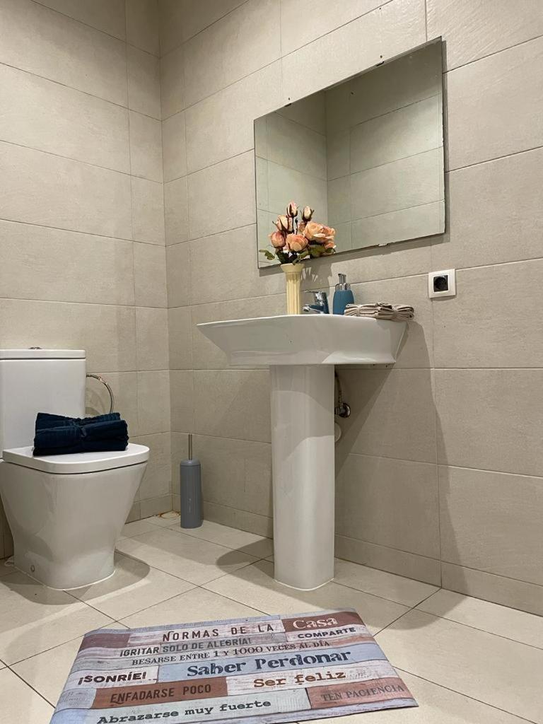 By La Rambla Rooms Barcelona Bagian luar foto